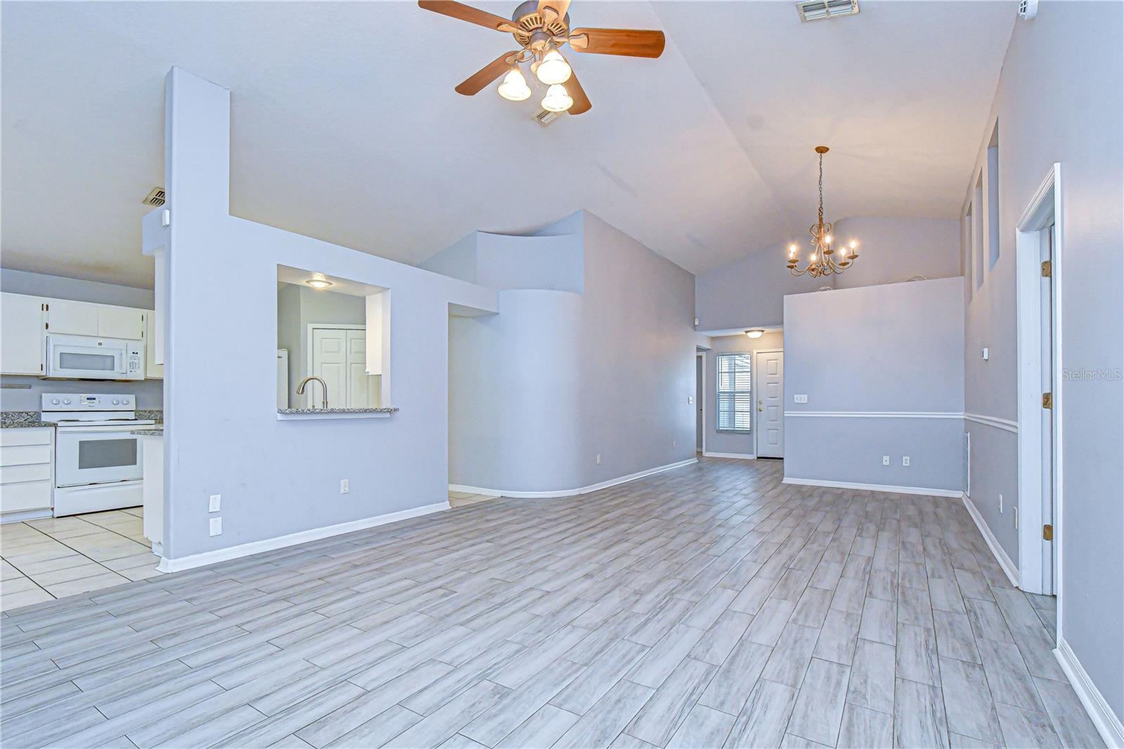 BLOOMINGDALE - Residential