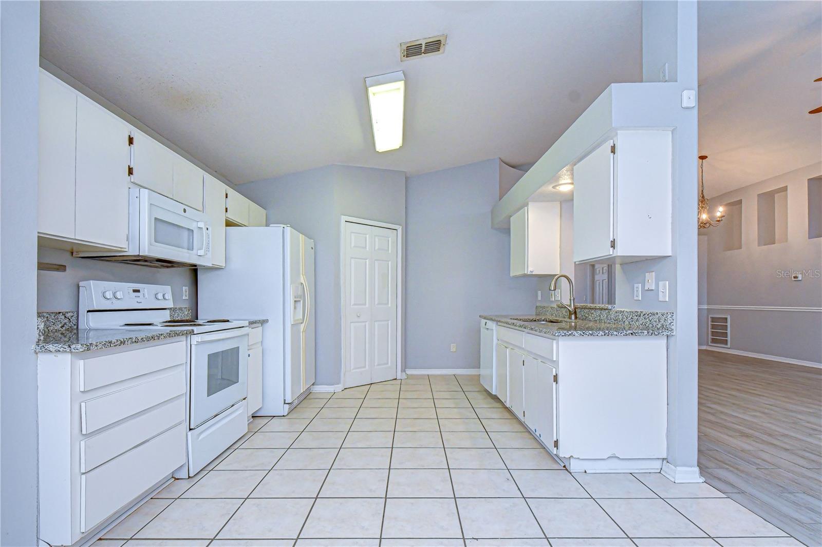 BLOOMINGDALE - Residential