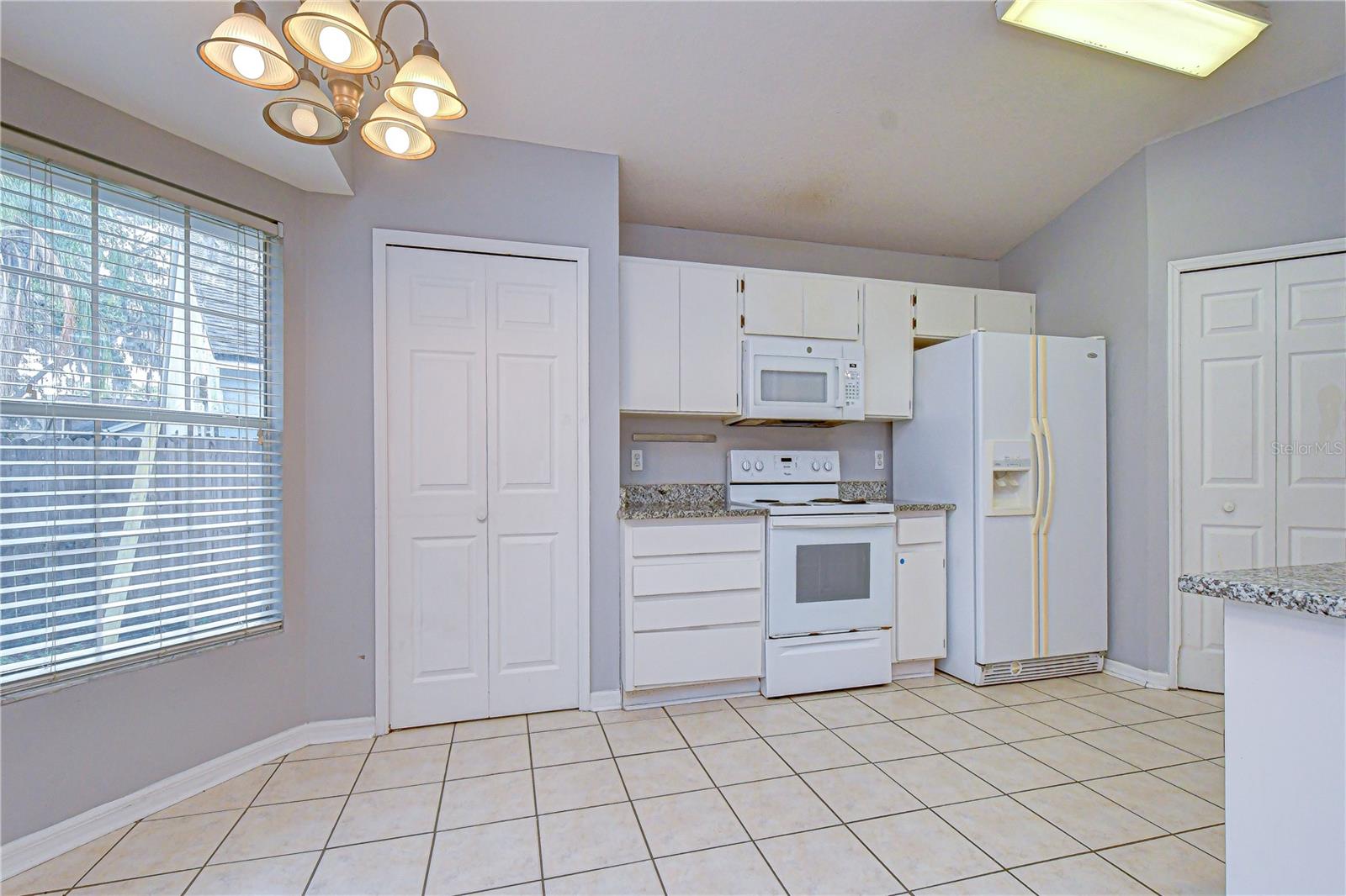 BLOOMINGDALE - Residential