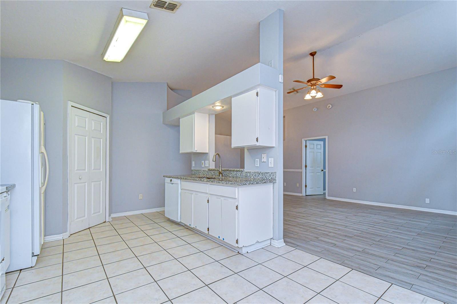 BLOOMINGDALE - Residential