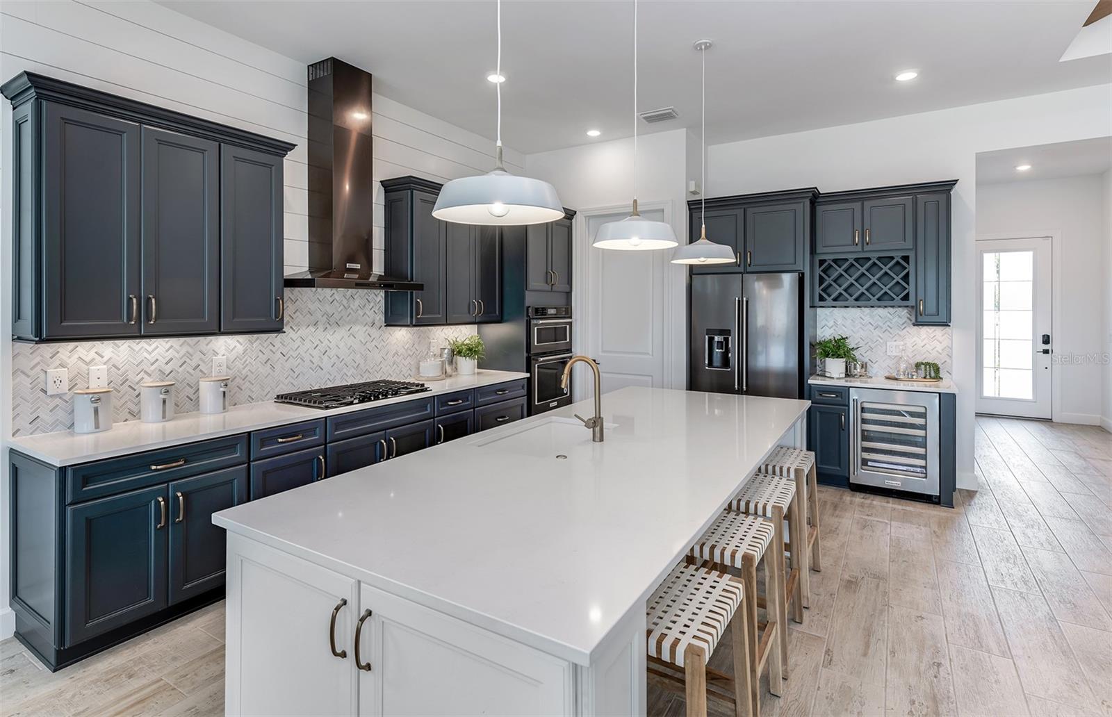 10388 SUN ISLE DRIVE