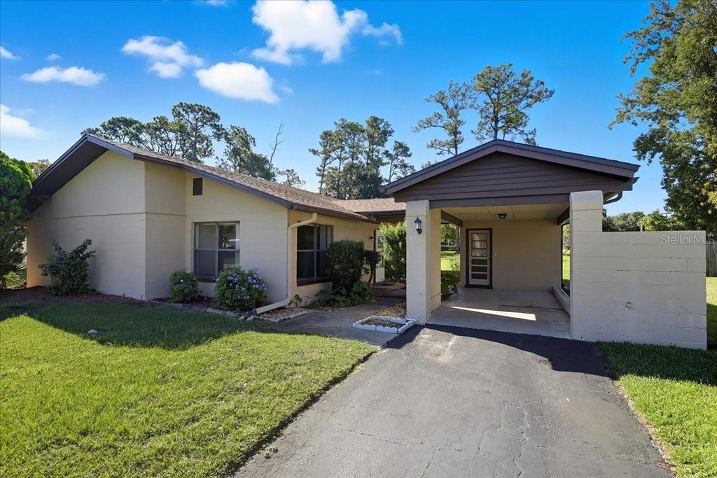 Photo of 6 Ferdinand Lane, Palm Coast, FL 32137 (MLS # FC312849)