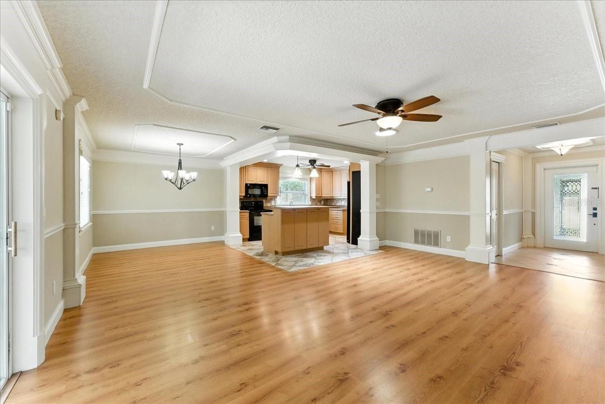 1067 CHOKECHERRY DRIVE