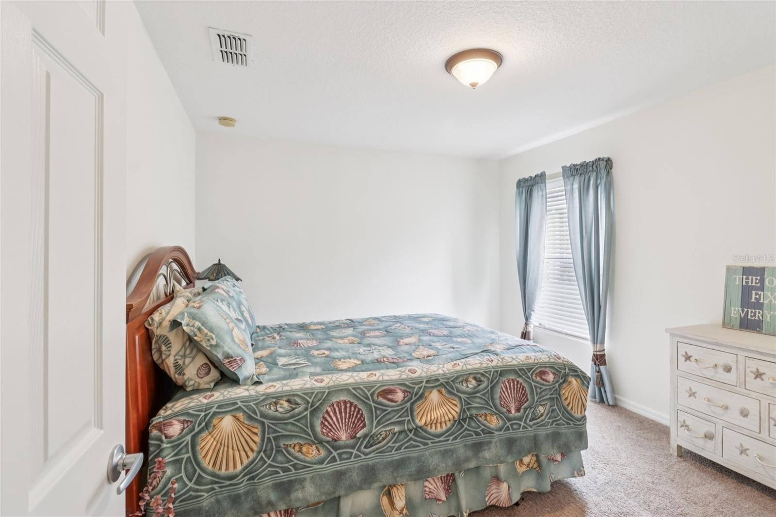 VILLAGE AT BLACK BEAR UNIT 04 PB 51 PG 68-69 LT 83 - Residential