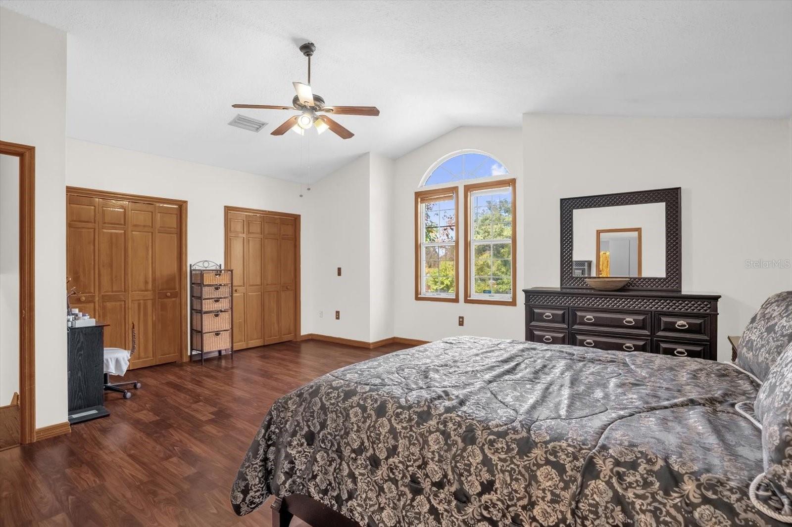 VALENCIA TERRACE - Residential