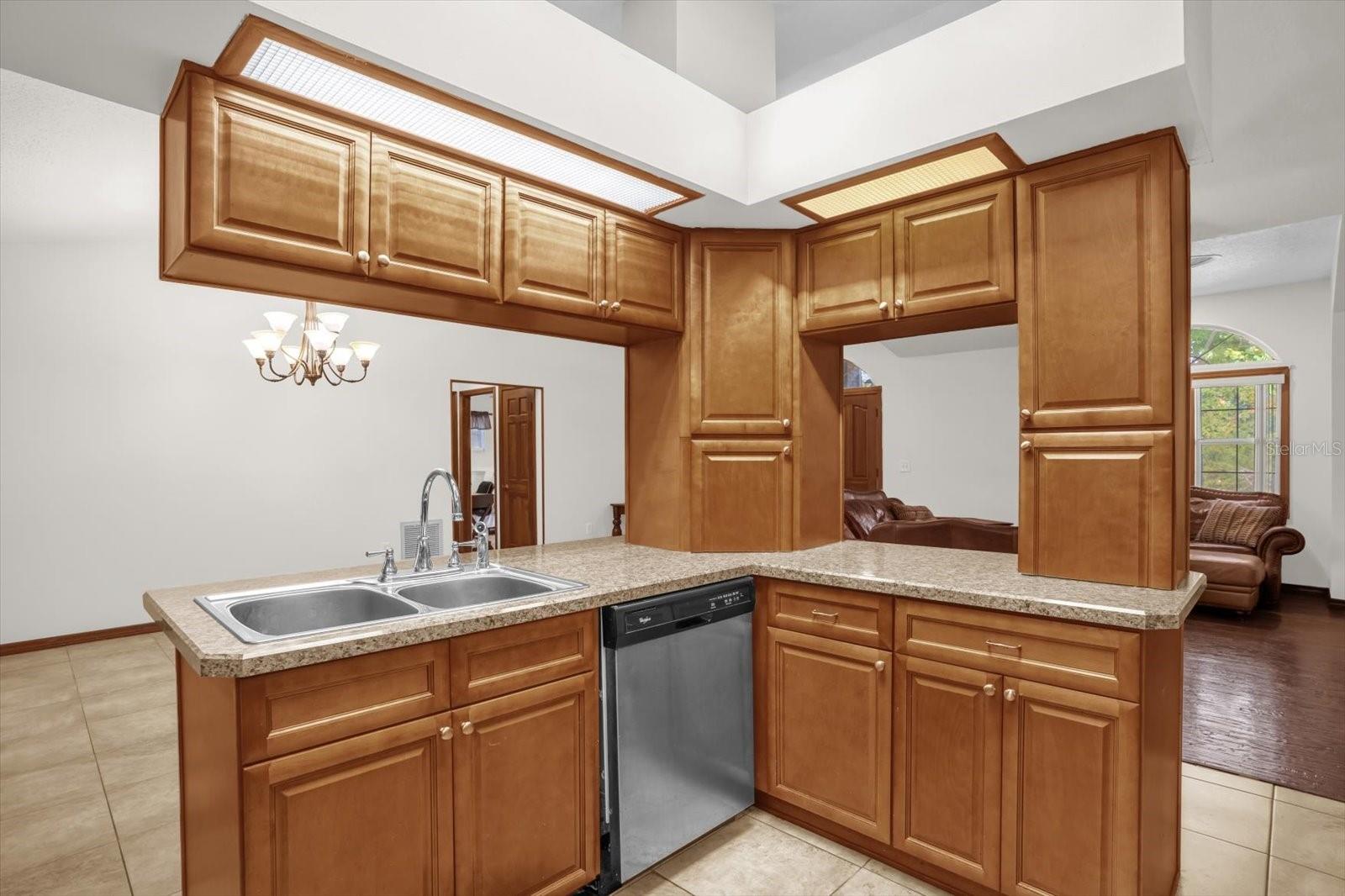 VALENCIA TERRACE - Residential