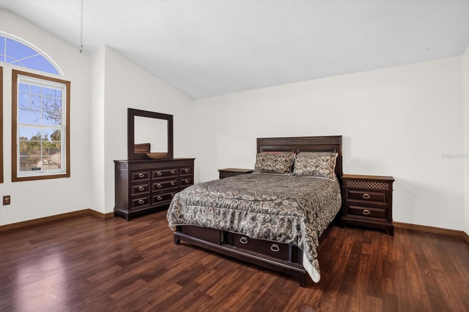 VALENCIA TERRACE - Residential