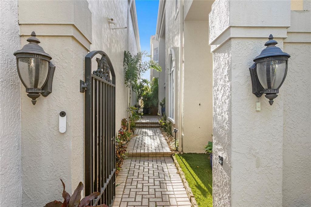 Photo of 1039 Royal Pass Road, Tampa, FL 33602 (MLS # TB8445715)