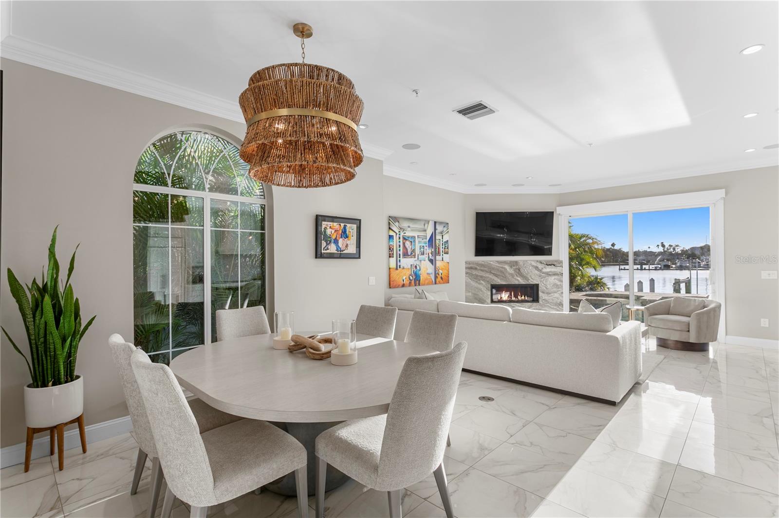 1039 ROYAL PASS ROAD