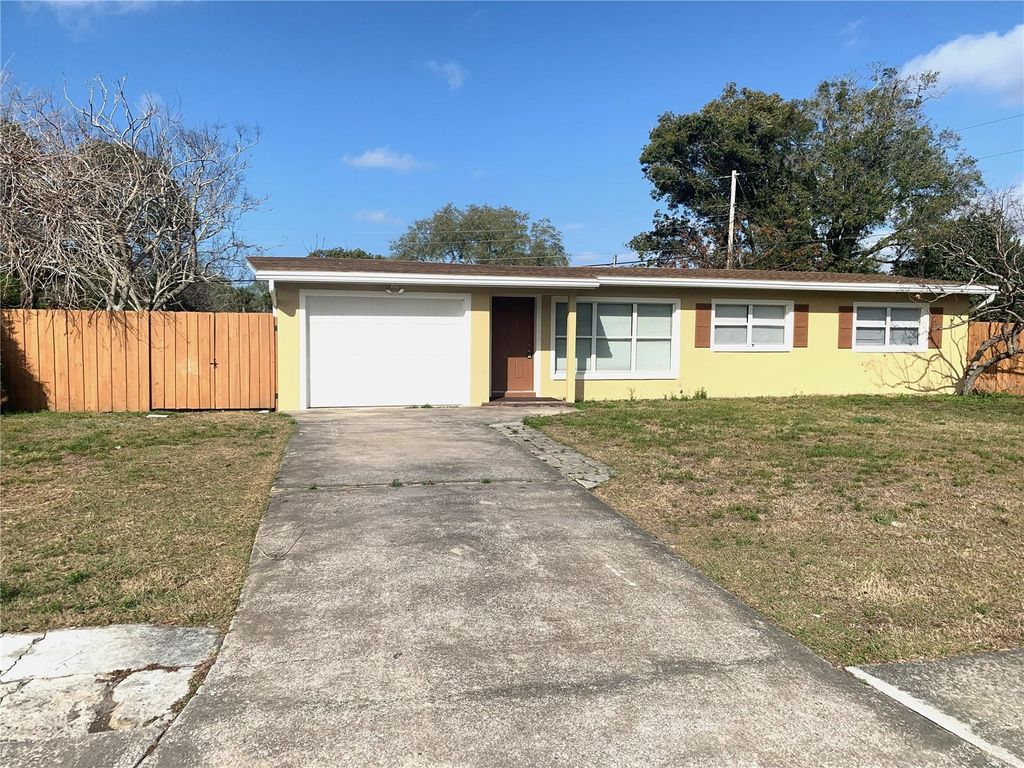 Photo of 202 Bamboo Drive, Sanford, FL 32773 (MLS # O6385277)
