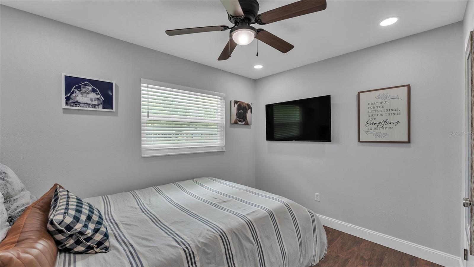 SUNSHINE ACRES - Residential