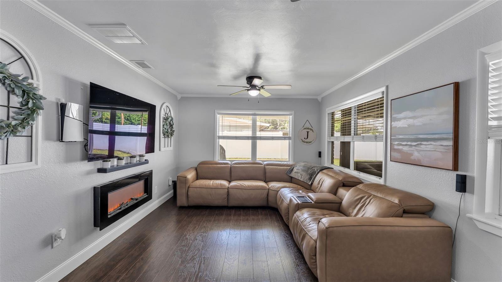 SUNSHINE ACRES - Residential