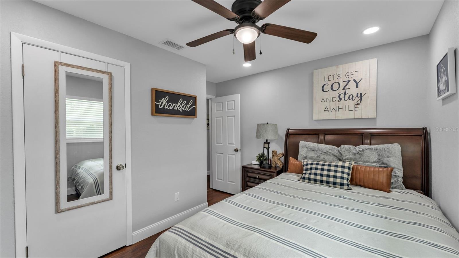 SUNSHINE ACRES - Residential