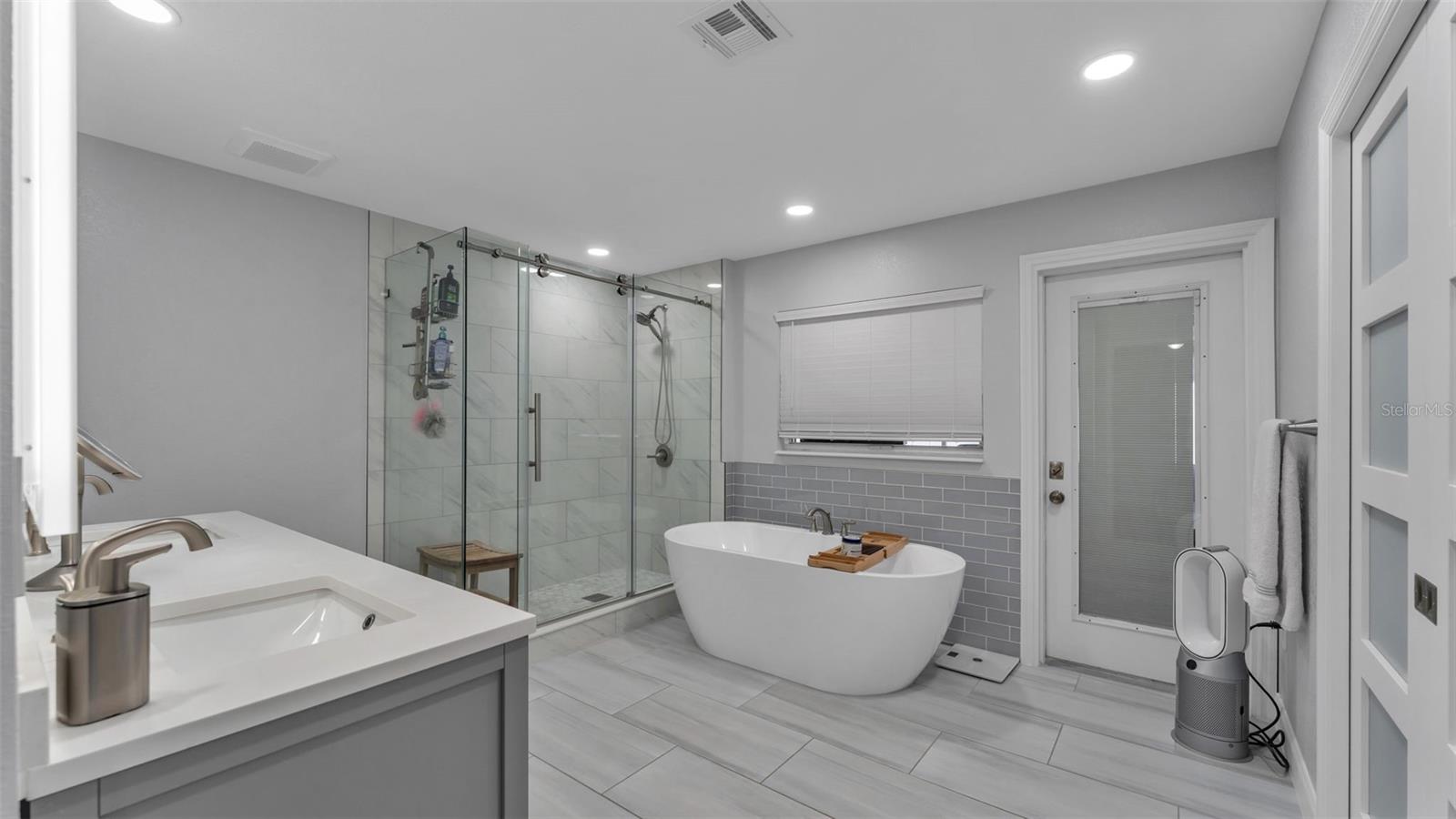 SUNSHINE ACRES - Residential