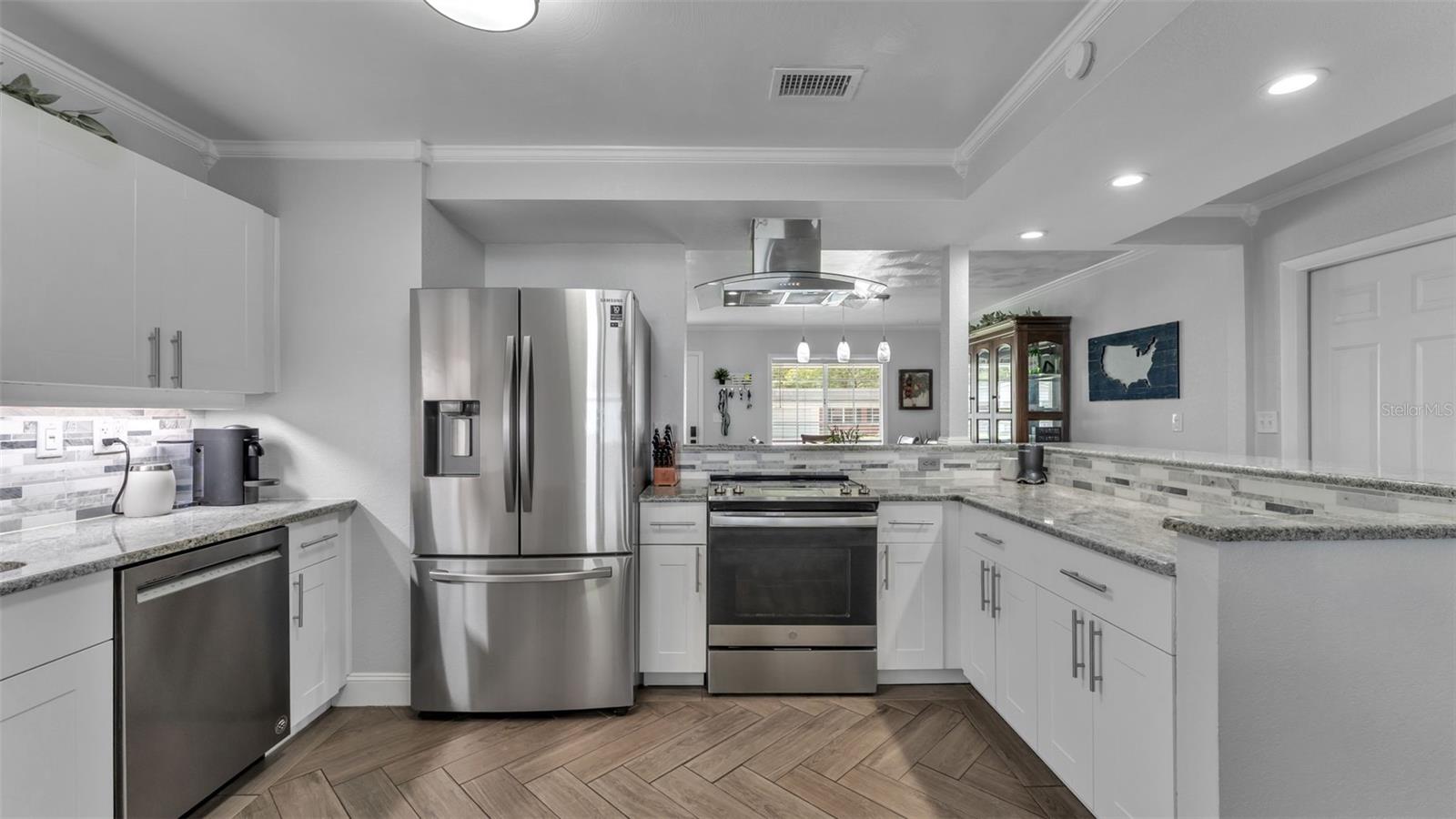 SUNSHINE ACRES - Residential