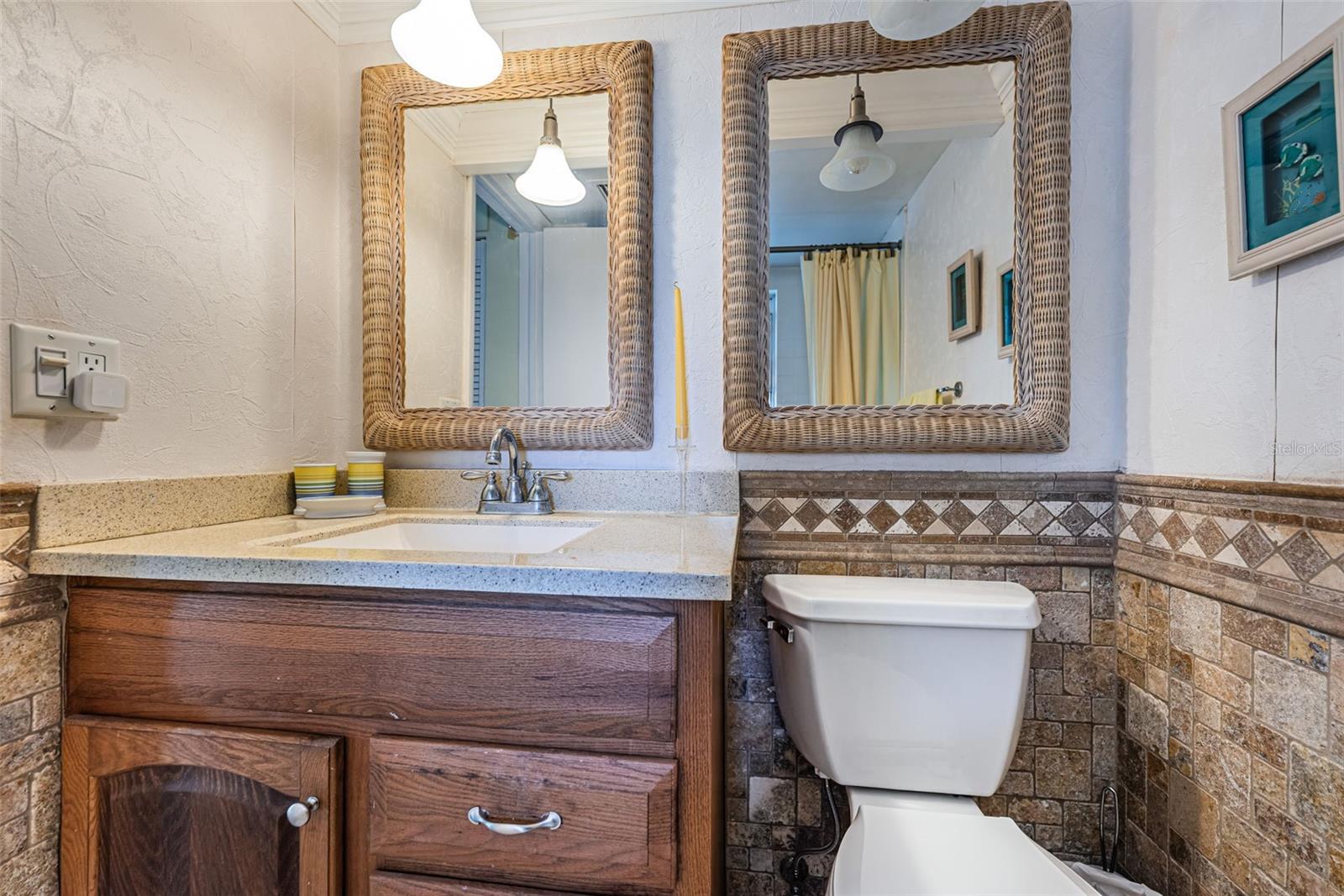 LEXINGTON TOWERS CONDO - Residential