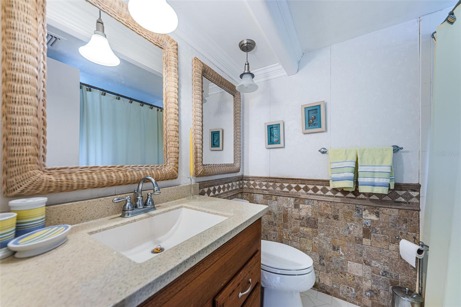 LEXINGTON TOWERS CONDO - Residential