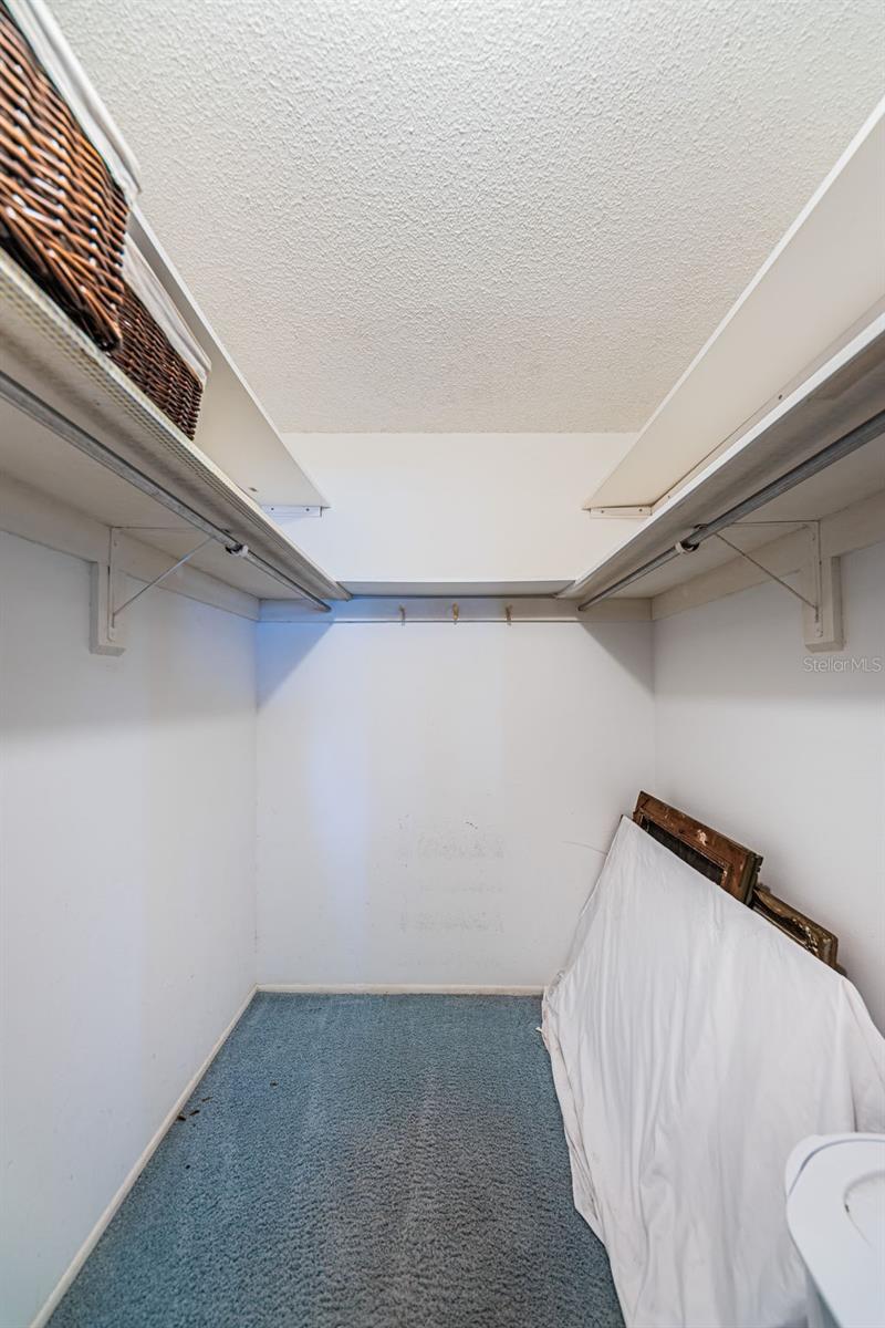 LEXINGTON TOWERS CONDO - Residential