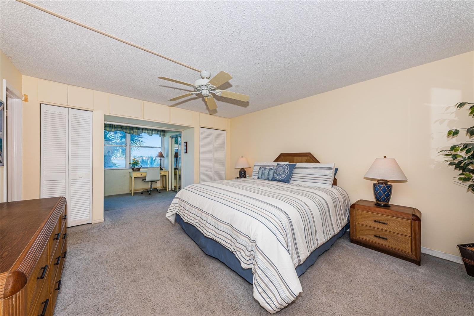LEXINGTON TOWERS CONDO - Residential