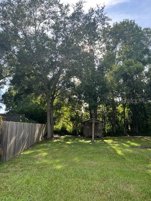 GREEN ACRES - Residential Lease