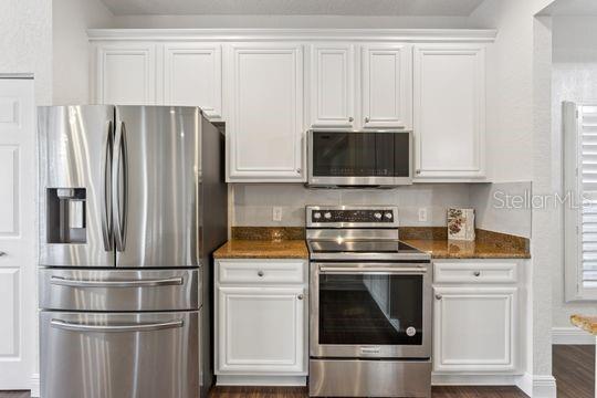 VILLAGES/PARKWOOD - Residential