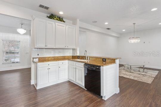 VILLAGES/PARKWOOD - Residential