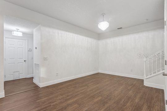 VILLAGES/PARKWOOD - Residential