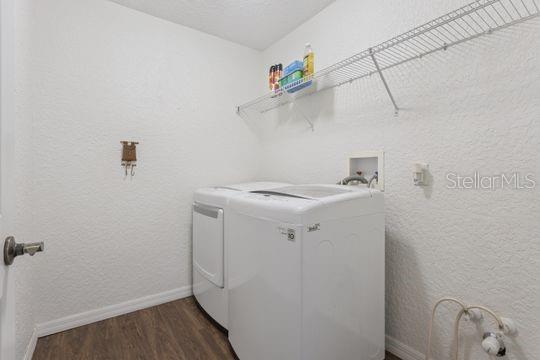 VILLAGES/PARKWOOD - Residential