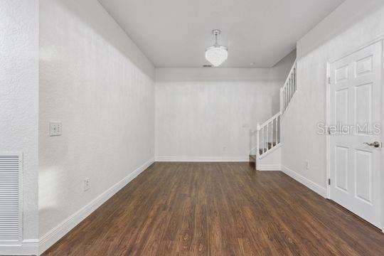 VILLAGES/PARKWOOD - Residential