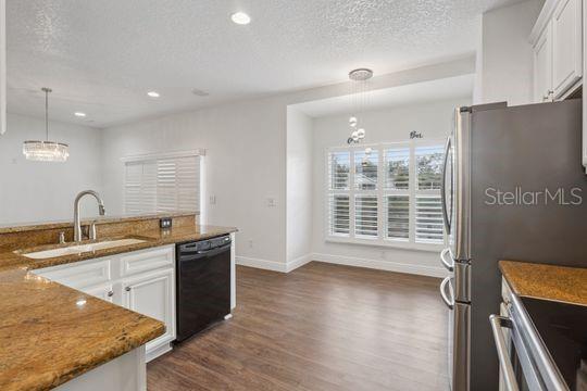 VILLAGES/PARKWOOD - Residential