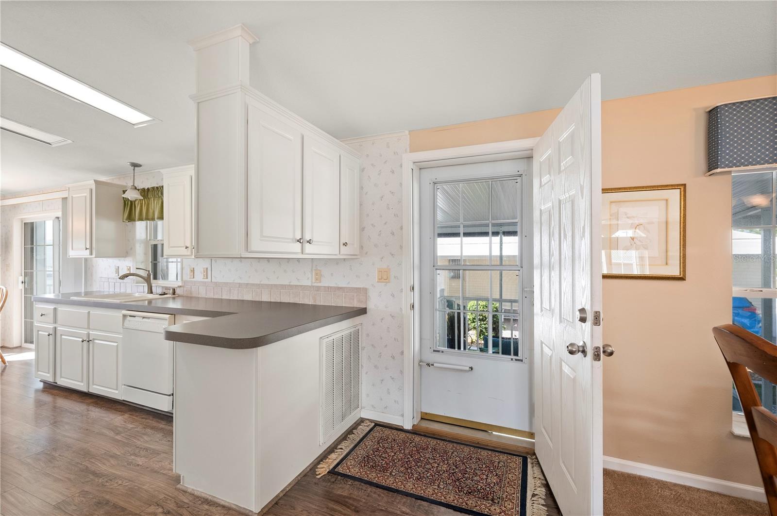 1000 KINGS HIGHWAY 416