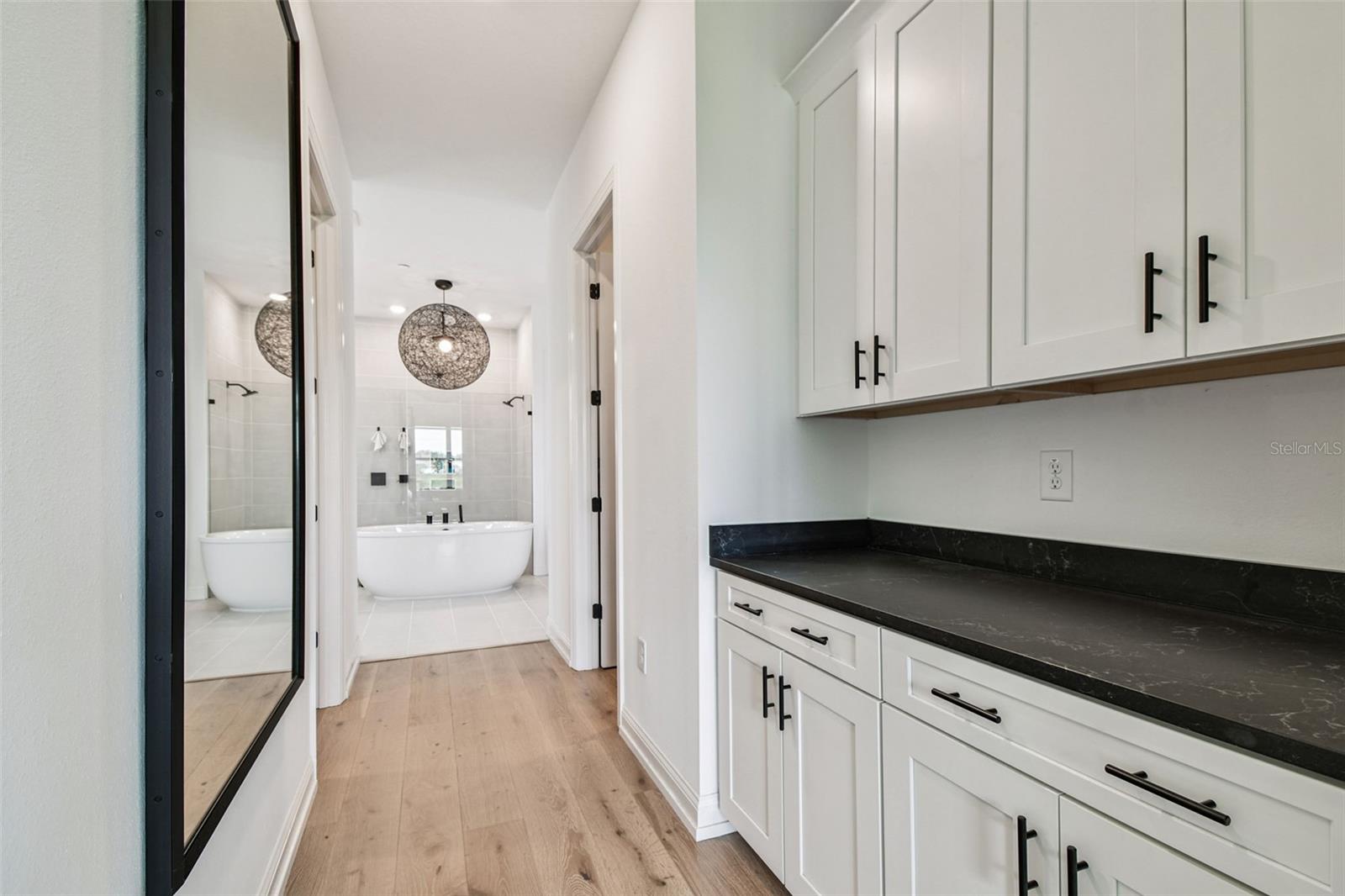 LIVINGSTON GROVE - Residential