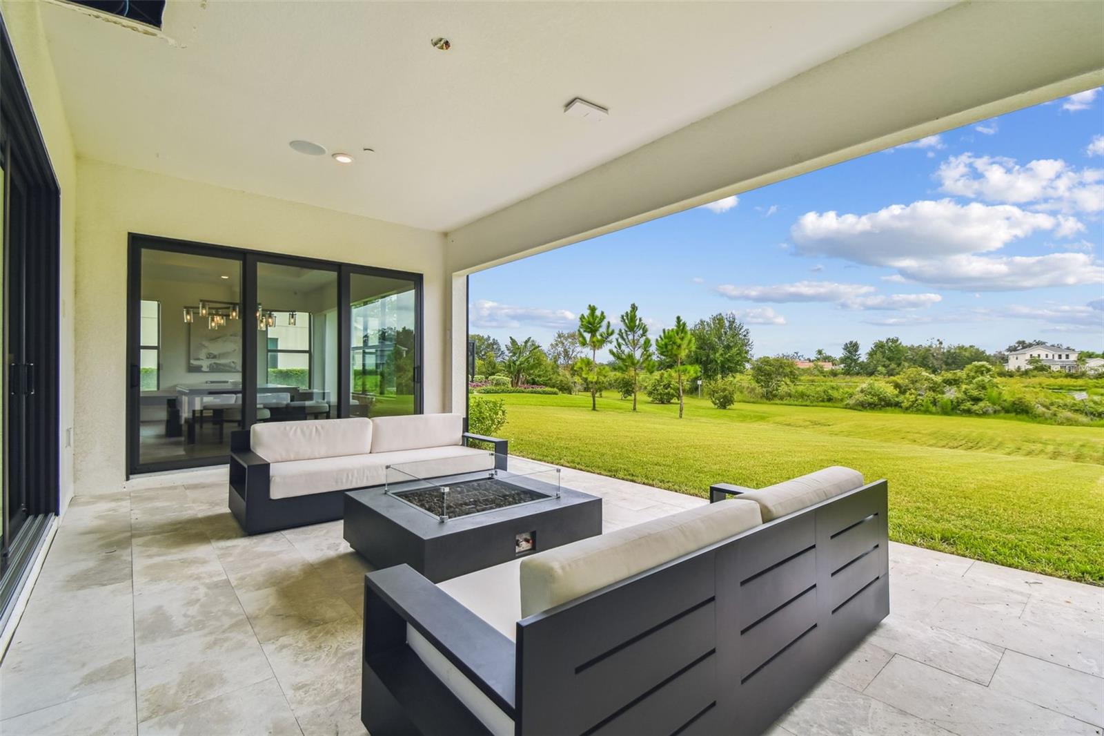 LIVINGSTON GROVE - Residential