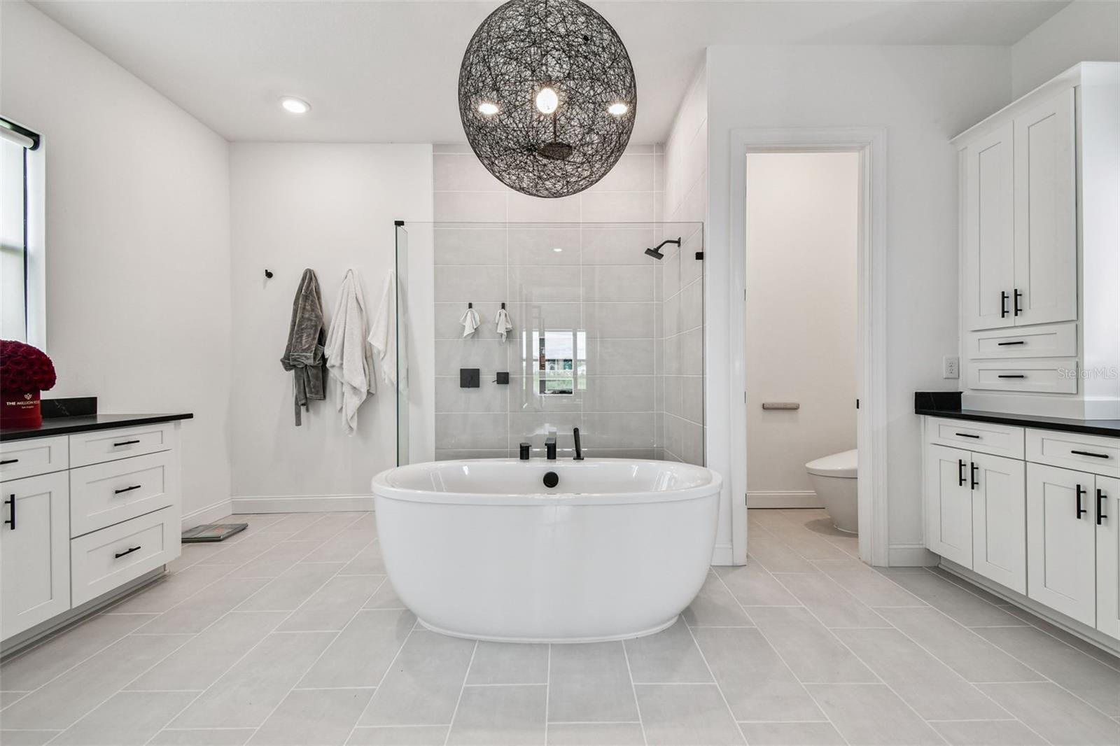 LIVINGSTON GROVE - Residential