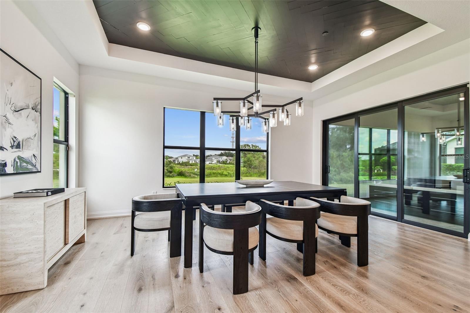 LIVINGSTON GROVE - Residential