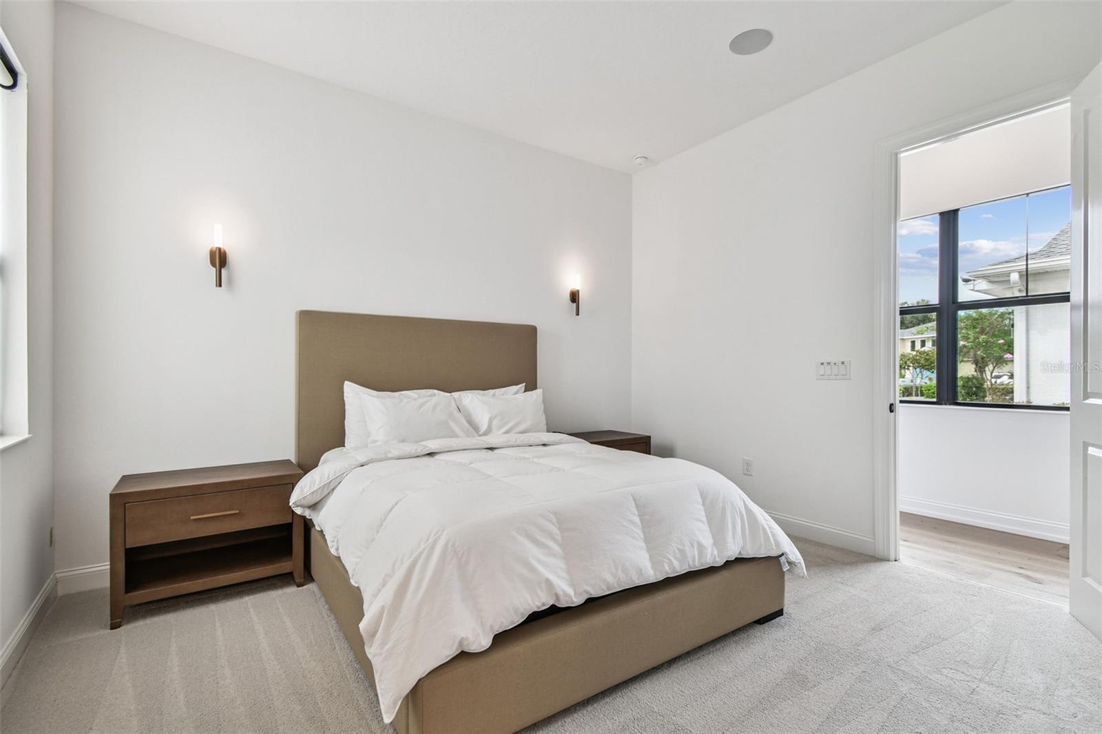 LIVINGSTON GROVE - Residential