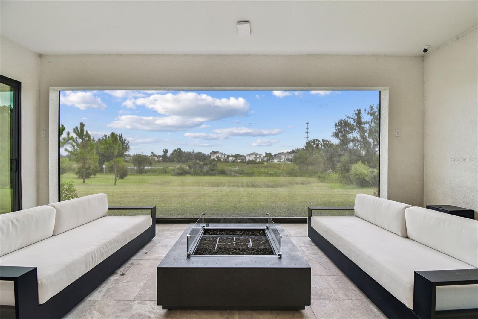 LIVINGSTON GROVE - Residential