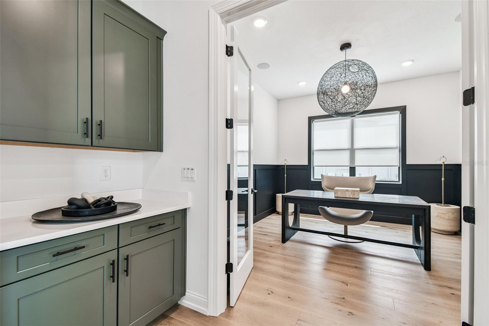 LIVINGSTON GROVE - Residential