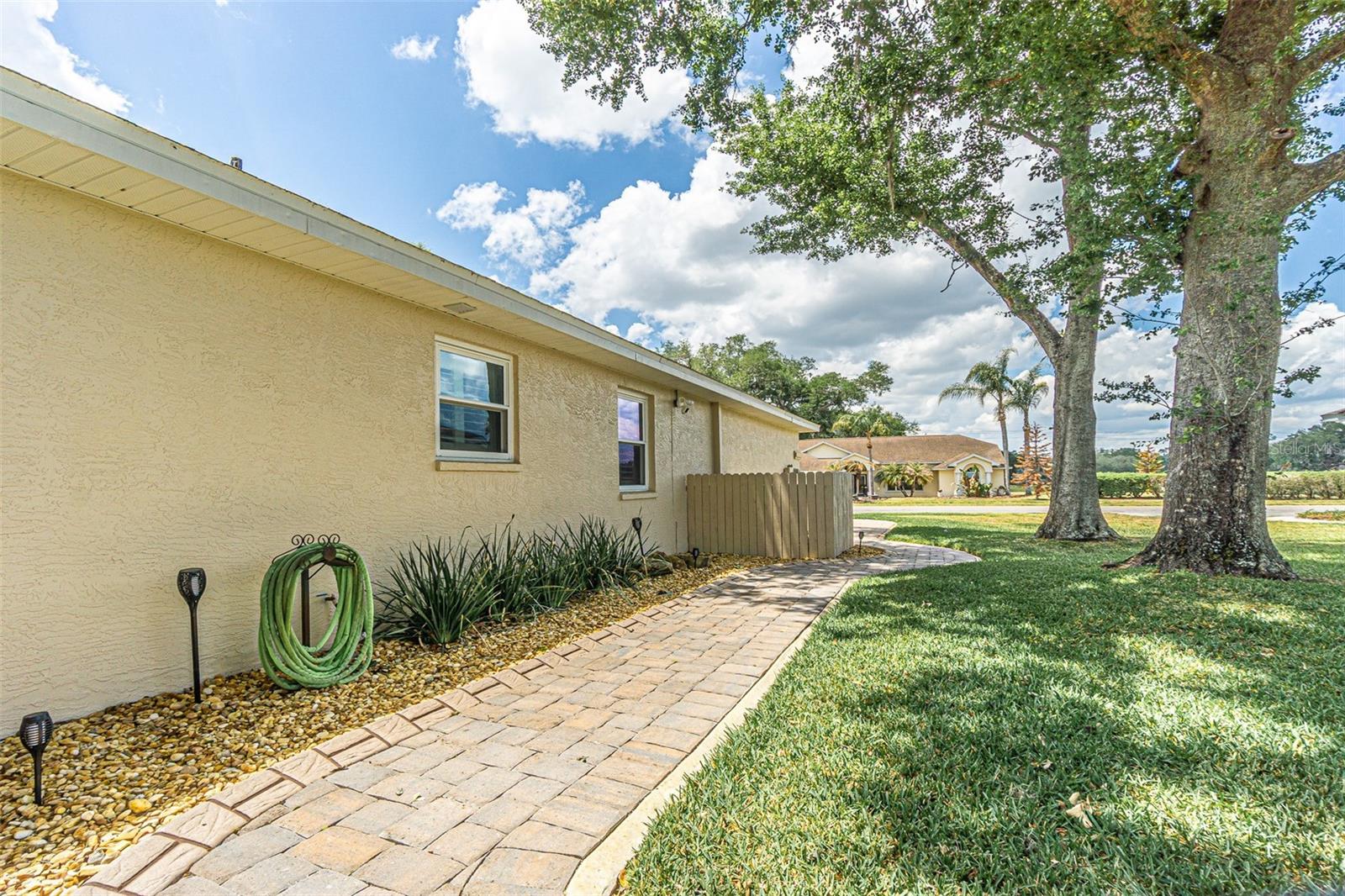 SILVER OAKS - Residential