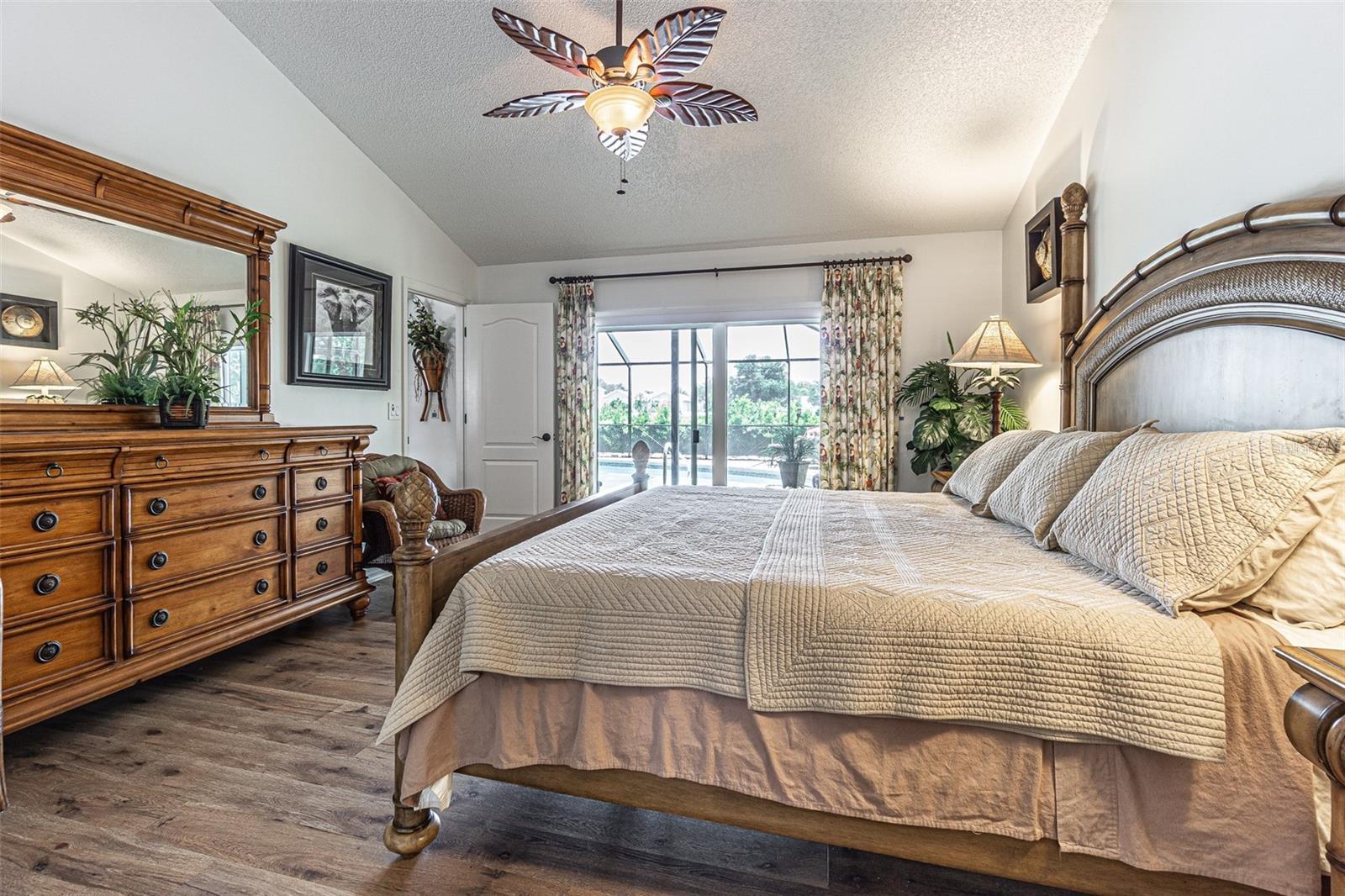 SILVER OAKS - Residential