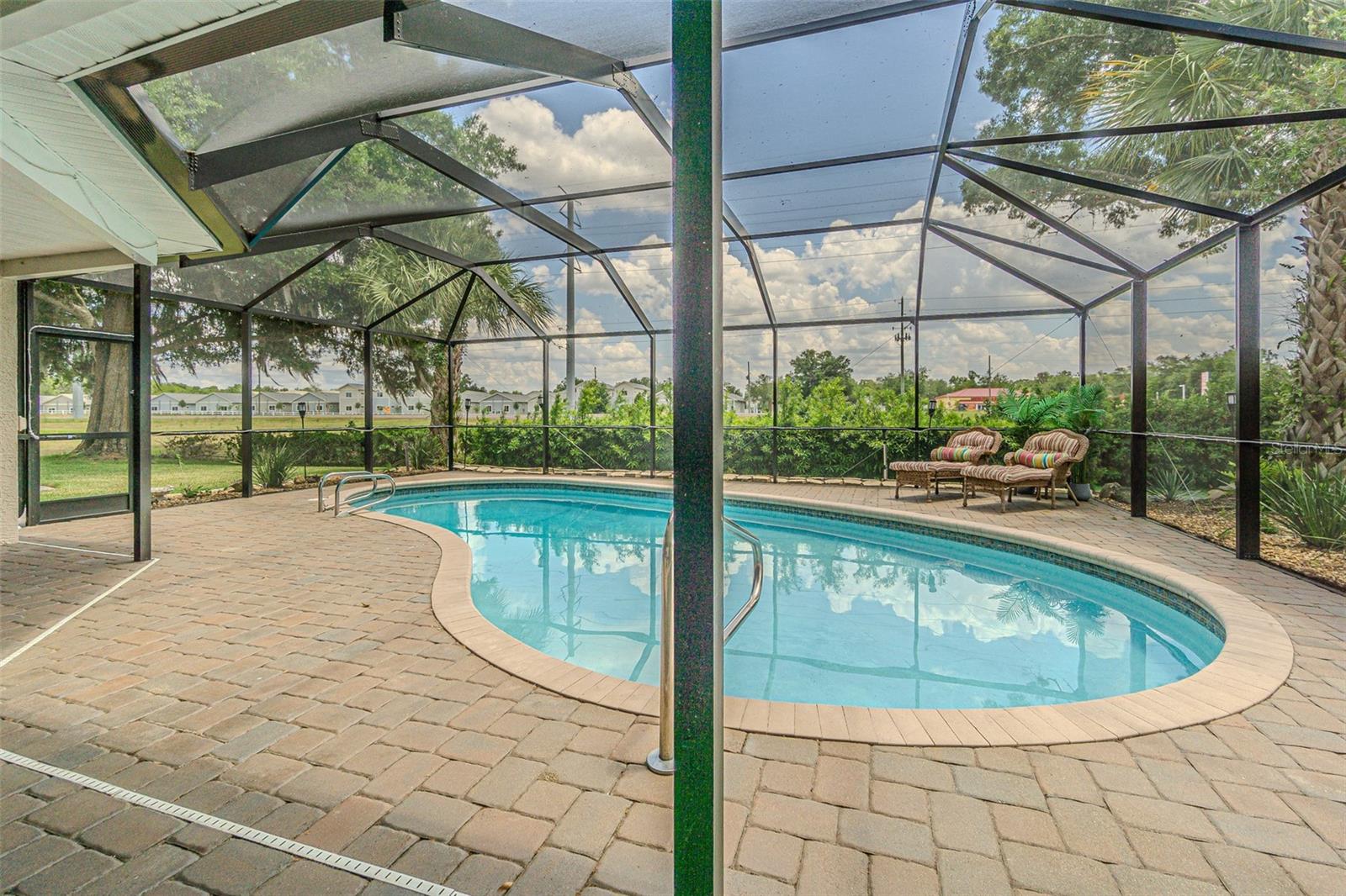 SILVER OAKS - Residential