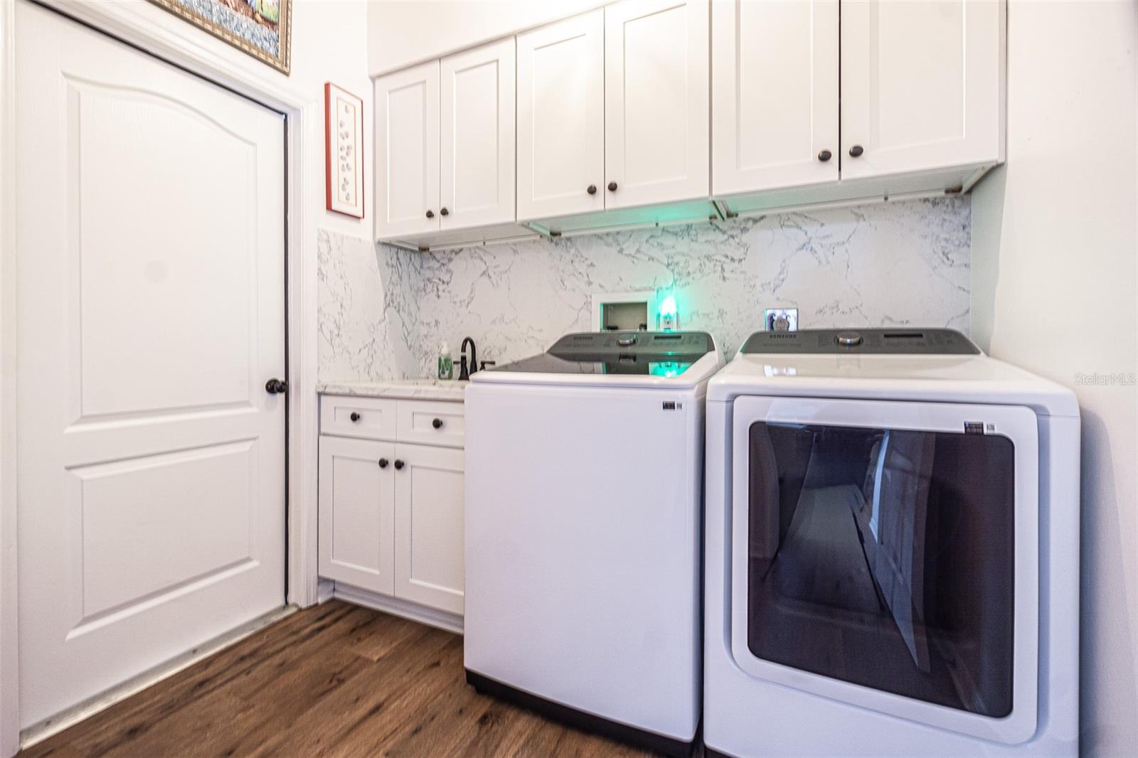 SILVER OAKS - Residential