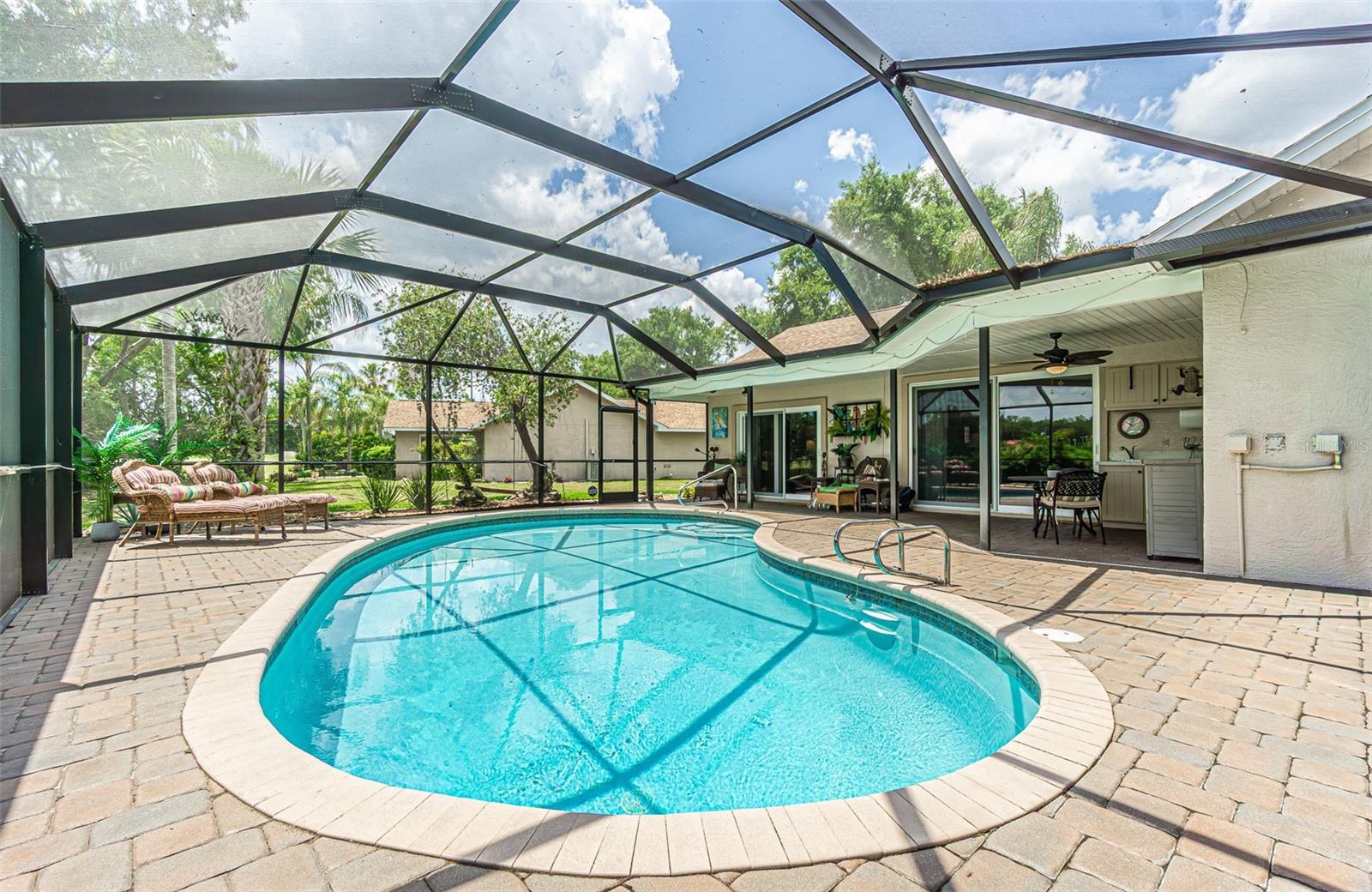 SILVER OAKS - Residential