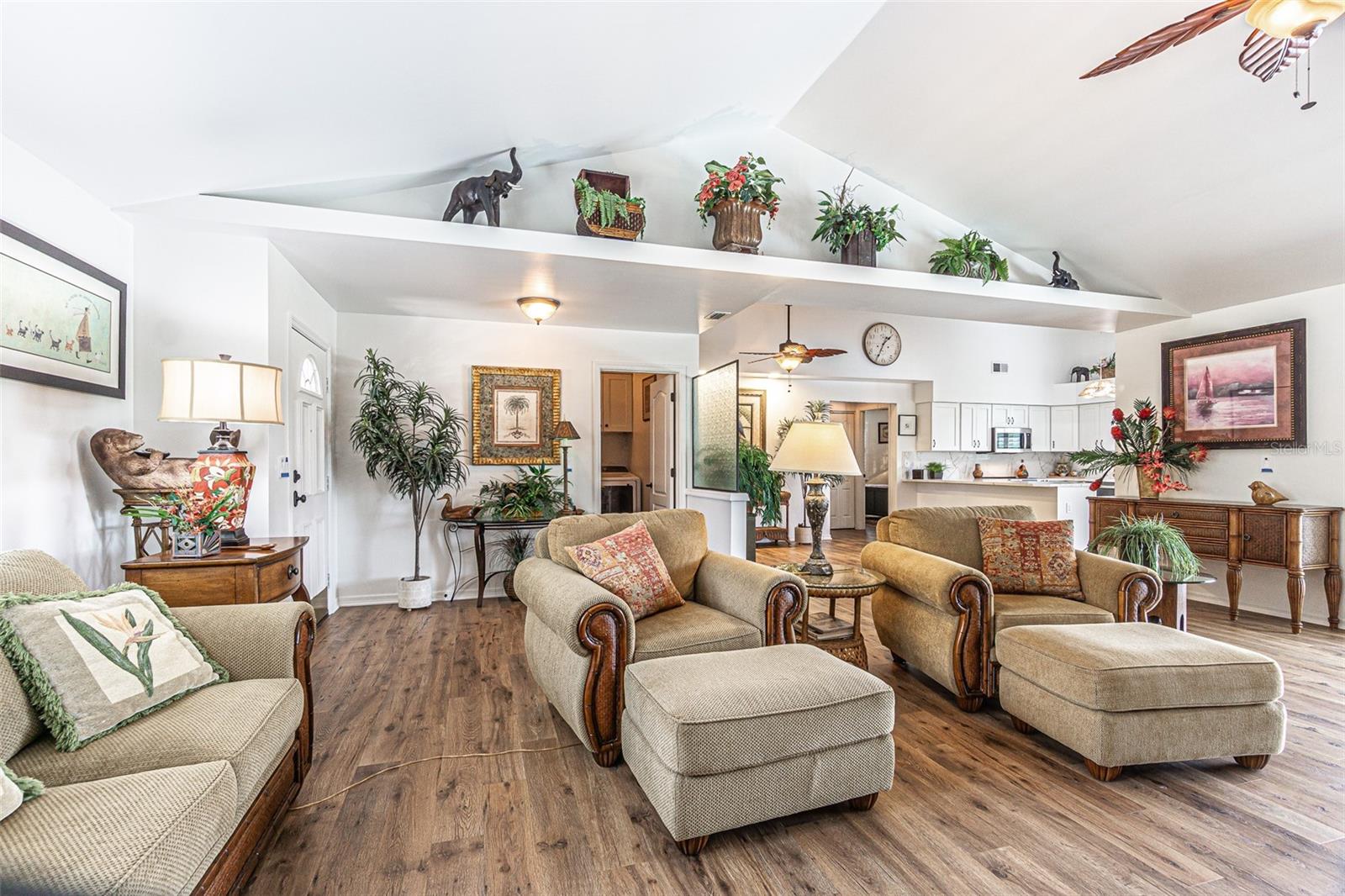 SILVER OAKS - Residential