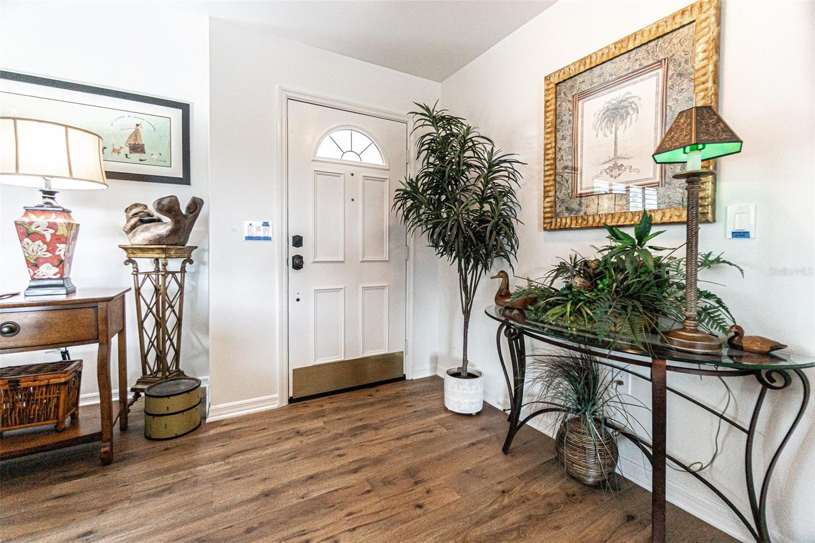 SILVER OAKS - Residential