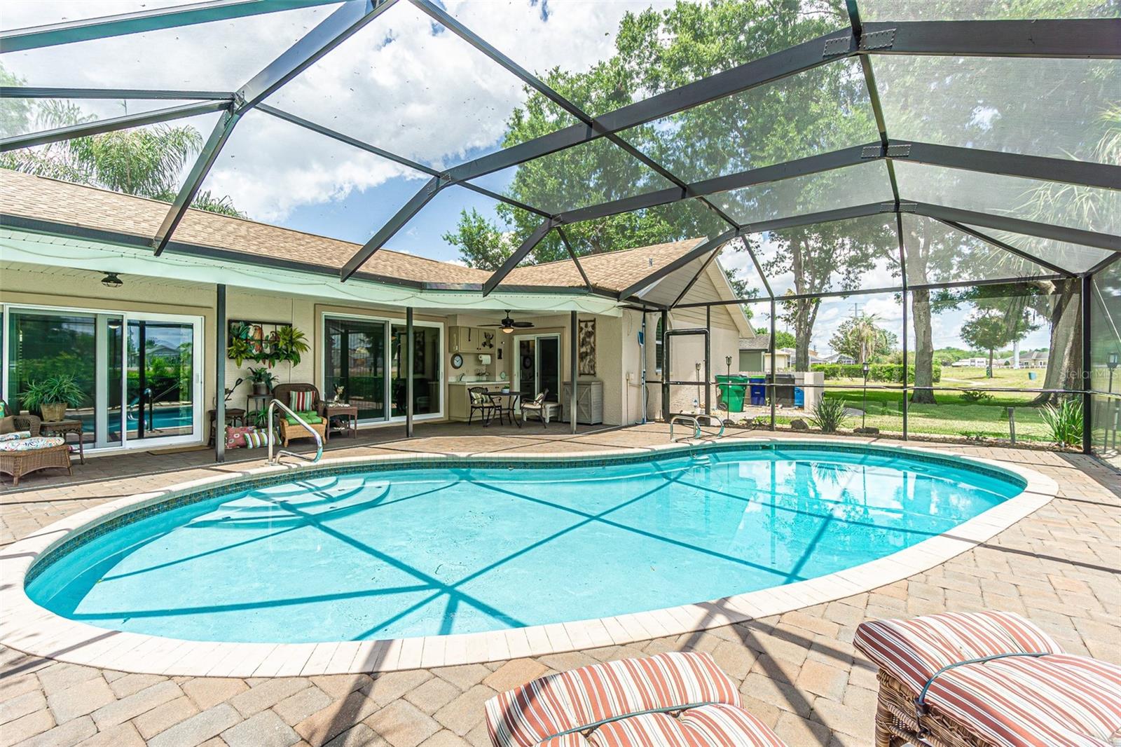 SILVER OAKS - Residential