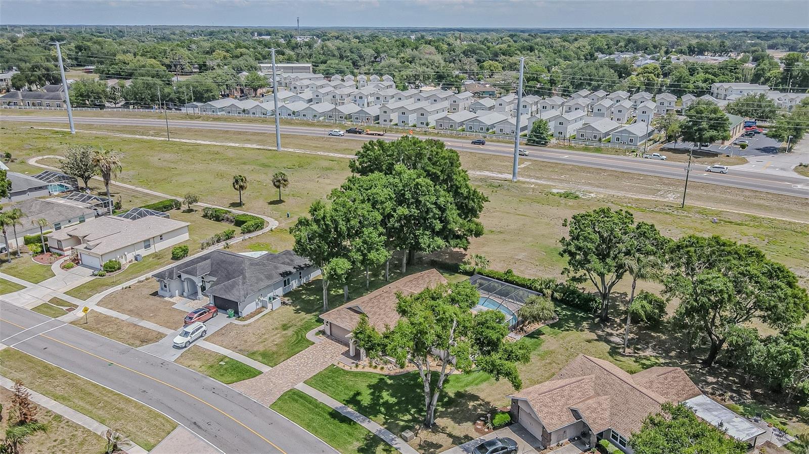 SILVER OAKS - Residential