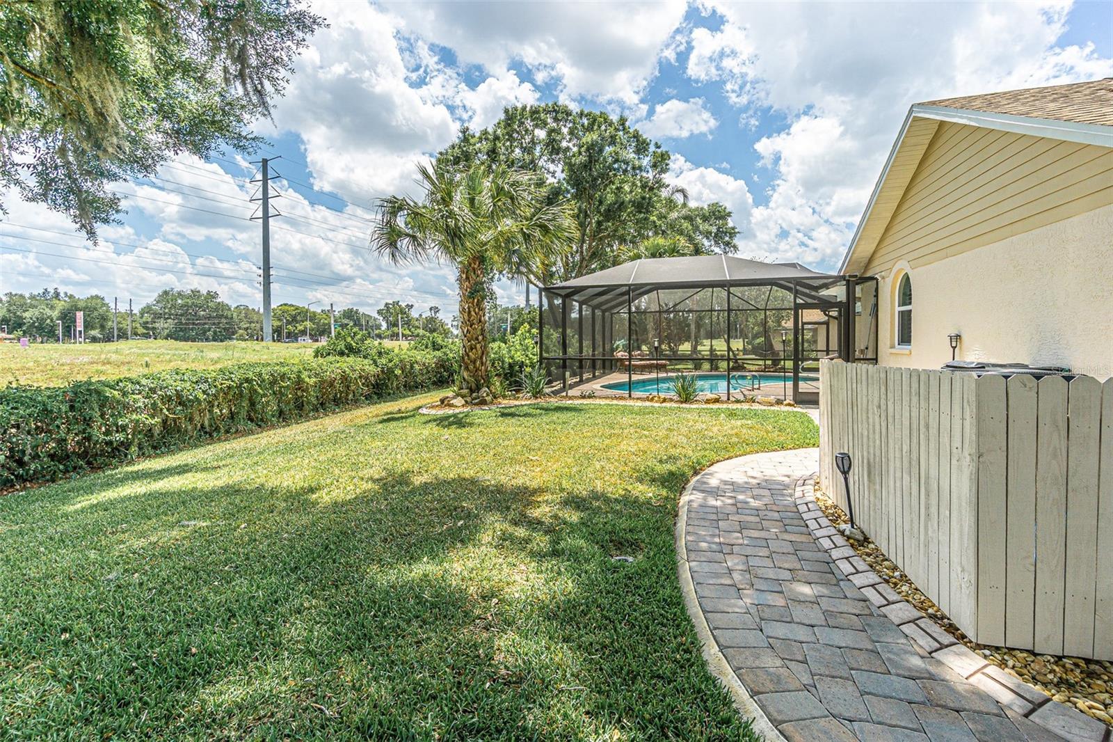 SILVER OAKS - Residential