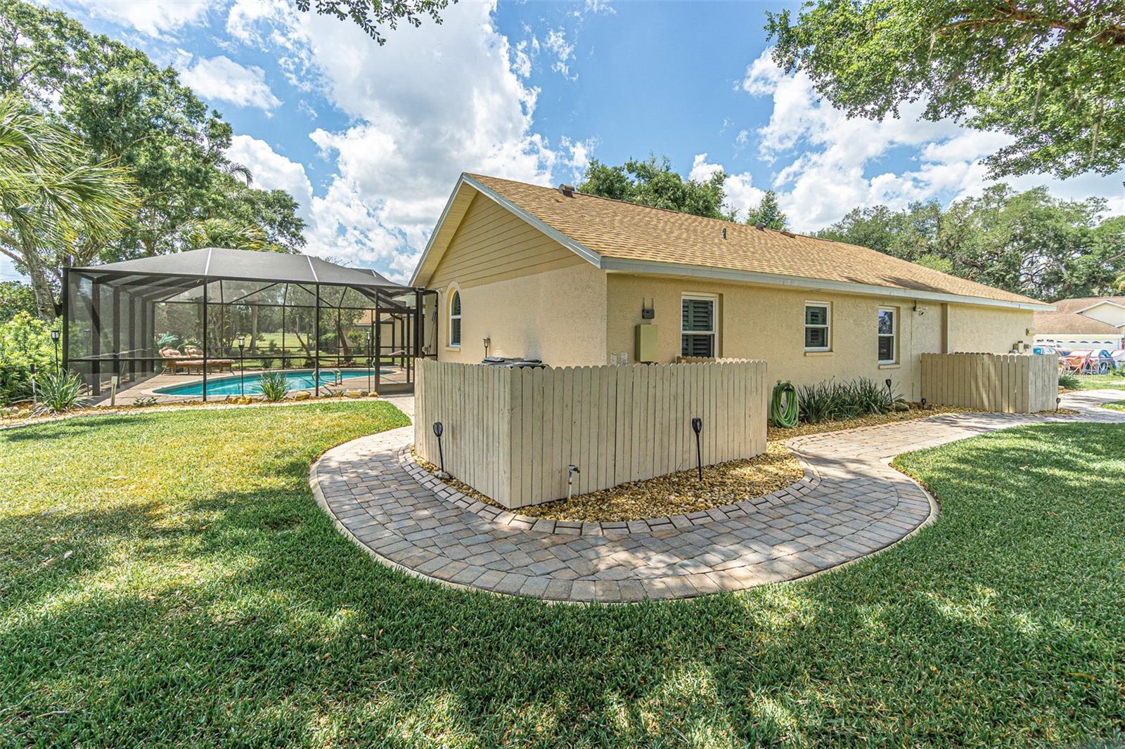 SILVER OAKS - Residential