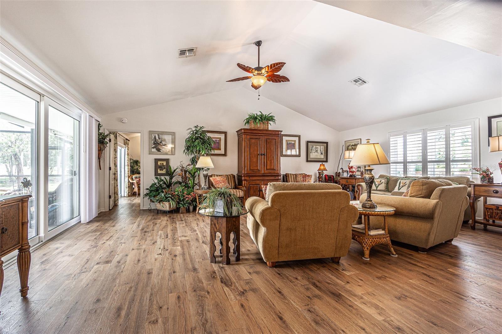 SILVER OAKS - Residential